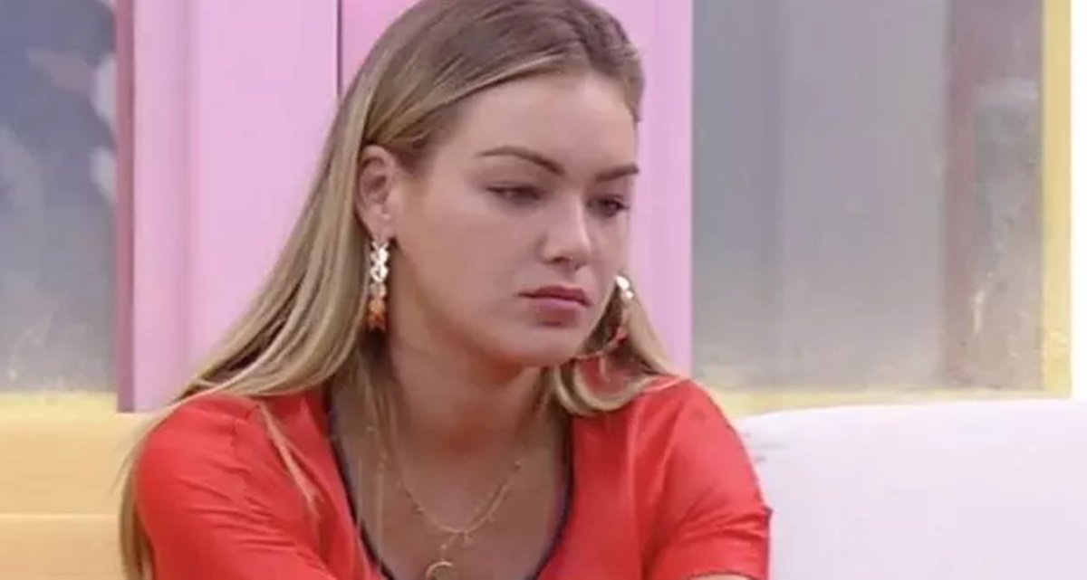 Bárbara encara sua prmeira ida ao Paredão do BBB22 e cai no choro (Reprodução/ Globoplay)