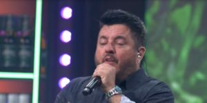 Bruno foi criticado por beber demais em live com Leonardo (Foto: Reprodução / YouTube)