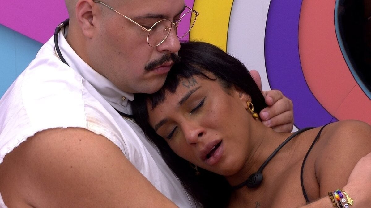 BBB22: Linn da Quebrada chora após briga com Lucas (Foto: Reprodução)