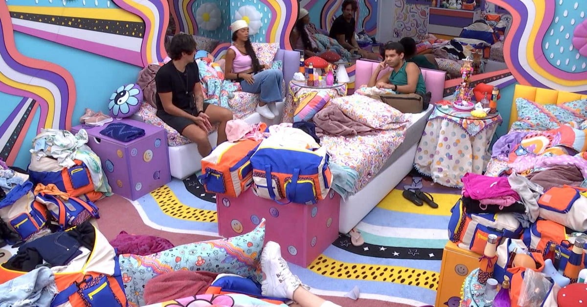 BBB22: Eliezer, Brunna, Eslô e Vyni conversam sobre jogo no Quarto Lollipop (Foto: Reprodução)