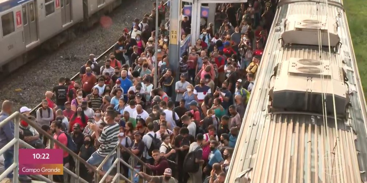 Fátima Bernardes noticiou tiroteio no Rio (Foto: Reprodução/TV Globo)