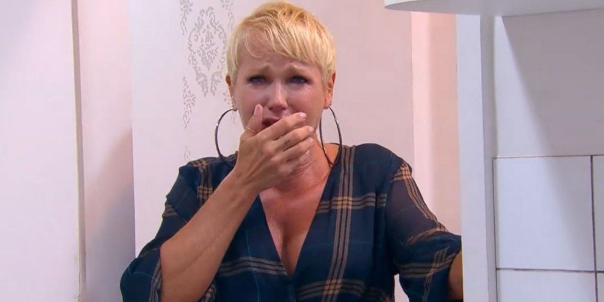 Xuxa Meneghel emocionada