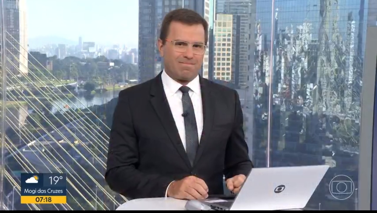 Bocardi é interrompido por crise de choro e âncora desaba na Globo