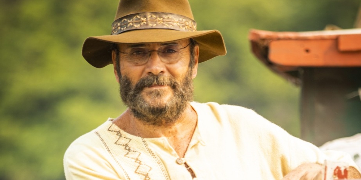 Almir Sater na novela Pantanal (Foto: Globo/João Miguel Júnior)