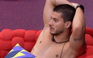 Arthur Aguiar no BBB22; previu a ira de Maíra Cardi por causa do desânimo no jogo (Foto: Reprodução / Globoplay)