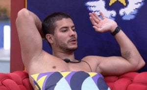 BBB22: Arthur Aguiar desabafa sobre saudade de Maíra Cardi (Foto: Reprodução / Globoplay)