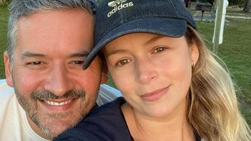 Bianca Castanho atualmente com 43 anos, ao lado do marido (Foto: Reprodução)