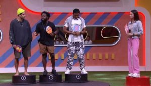 BBB22: Segundo pódio de Douglas Silva tem Pedro Scooby e Paulo André; não ganha: Eslovênia (Foto: Reprodução / Globoplay)