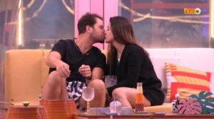 BBB22: Gustavo e Laís formam um casal (Foto: Reprodução)