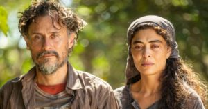 Enrique Diaz e Juliana Paes vivem Gil e Maria Marruá em 'Pantanal'(Foto: Reprodução / Globo)