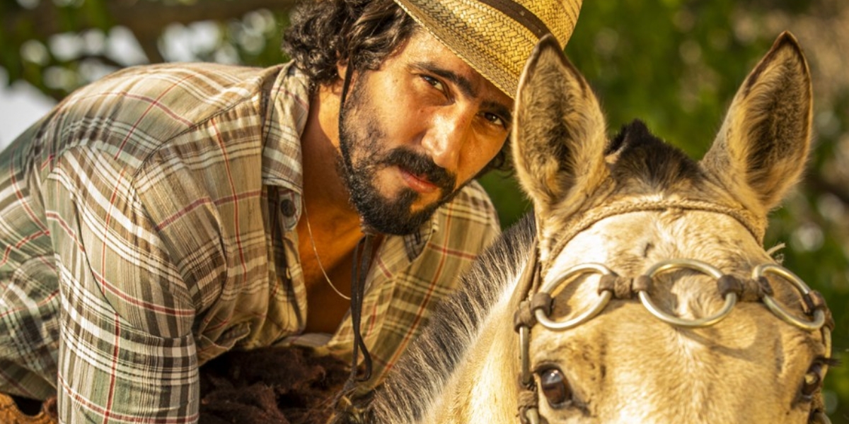 Renato Góes é José Leôncio em Pantanal