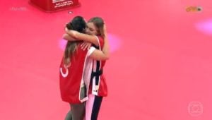 Bárbara e Laís vencem primeira Prova de Resistência do BBB22 (Foto: Reprodução / Globoplay)