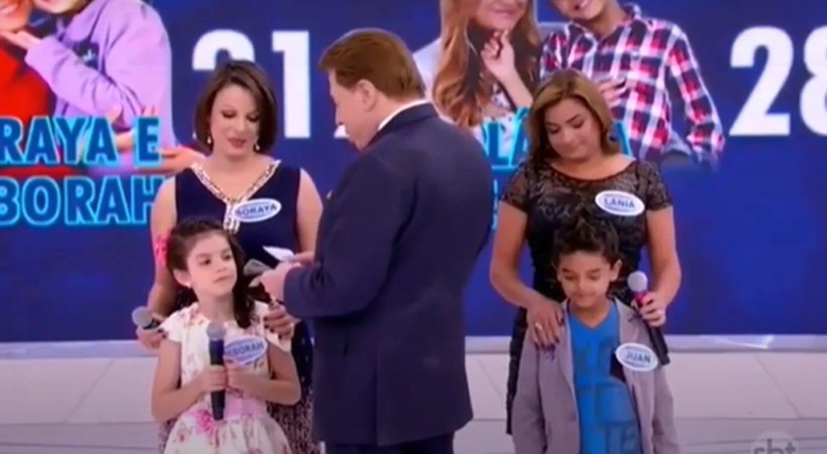 Momento que Silvio Santos pergunta para menina: "Sexo, dinheiro ou poder?"