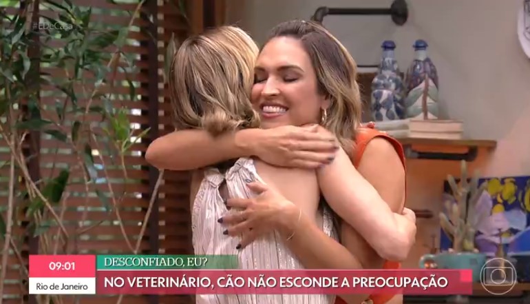 Ana Furtado abraçou Talitha Morete após a apresentadora chorar ao vivo