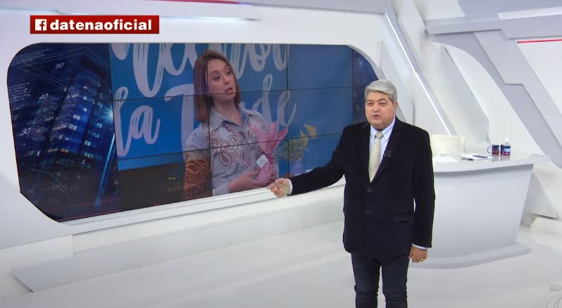 Datena se revoltou ao ver parte do telão se apagando ao vivo