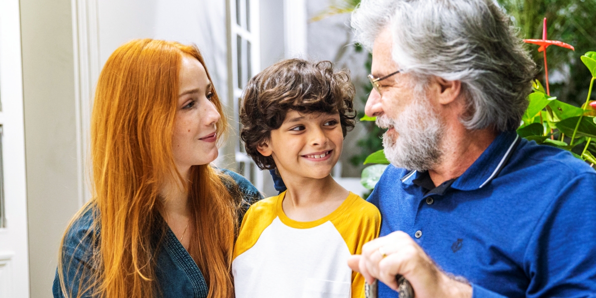 Irma (Malu Rodrigues), Antero (Leopoldo Pacheco) e Jove (Guilherme Tavares) (Foto: Globo/João Miguel Júnior)