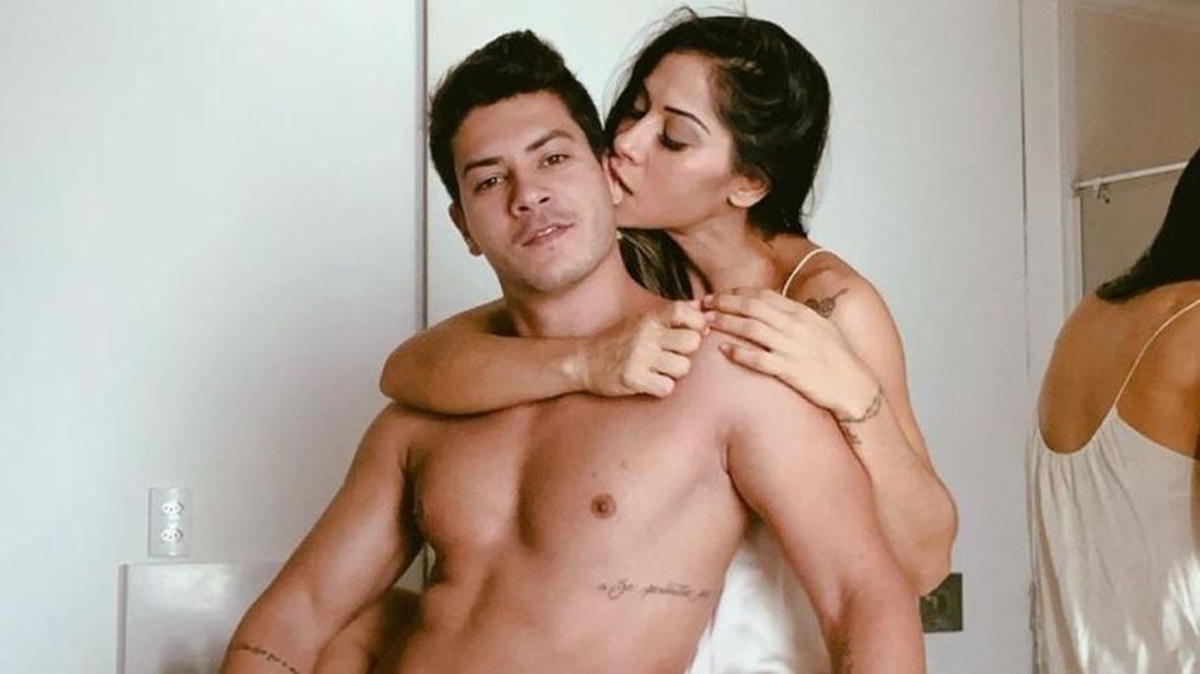 Arthur Aguiar e Maíra Cardi são casados desde 2017