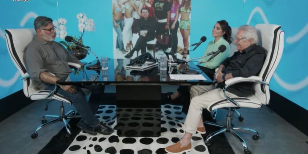 Alexandre Frota falou sobre Silvio Santos para Carlos Alberto de Nóbrega, no podcast "Rir é o Melhor Remédio" (Foto: Reprodução/YouTube)