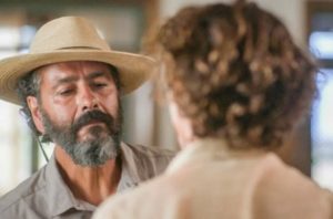 Jove (Jesuíta Barbosa) e Zé Leôncio (Marcos Palmeira) de 'Pantanal' (Foto: Reprodução / Globo)