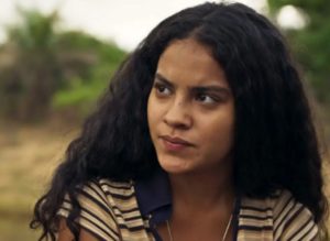 Muda (Bella Campos) em Pantanal; atriz afirma que personagem abusa do seu poder no folhetim (Foto: Reprodução / Globo)