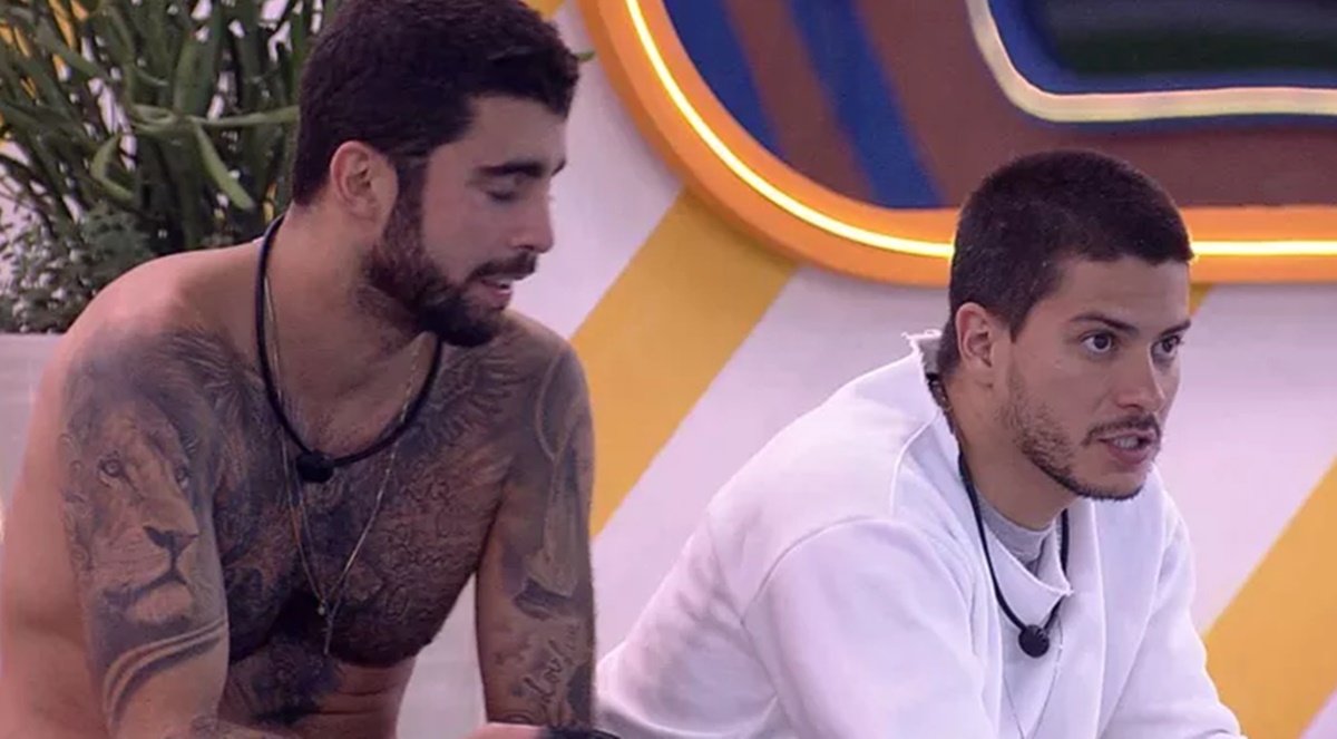 Pedro Scooby conta sua vida sexual para Arthur Aguiar no BBB22 