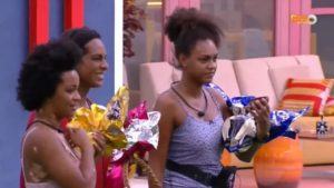 BBB22: Reação de Lina, Jessilane e Natália com a volta de Arthur (Foto: Reprodução / Globoplay)