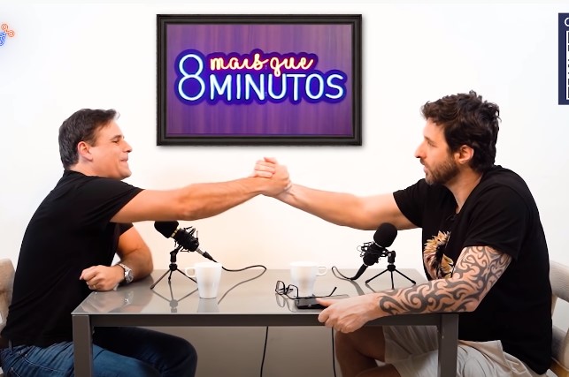 Rodrigo Scarpa, o Vesgo participou do podcast de Rafinha Bastos