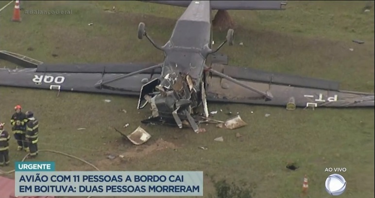 Record exibiu o avião totalmente destruído em Boituva