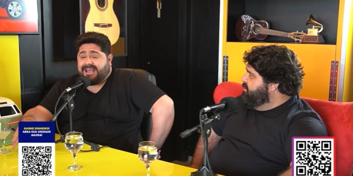 César Menotti e Fabiano no podcast "Prosa de Sertanejeiro" (Foto: Reprodução/YouTube)