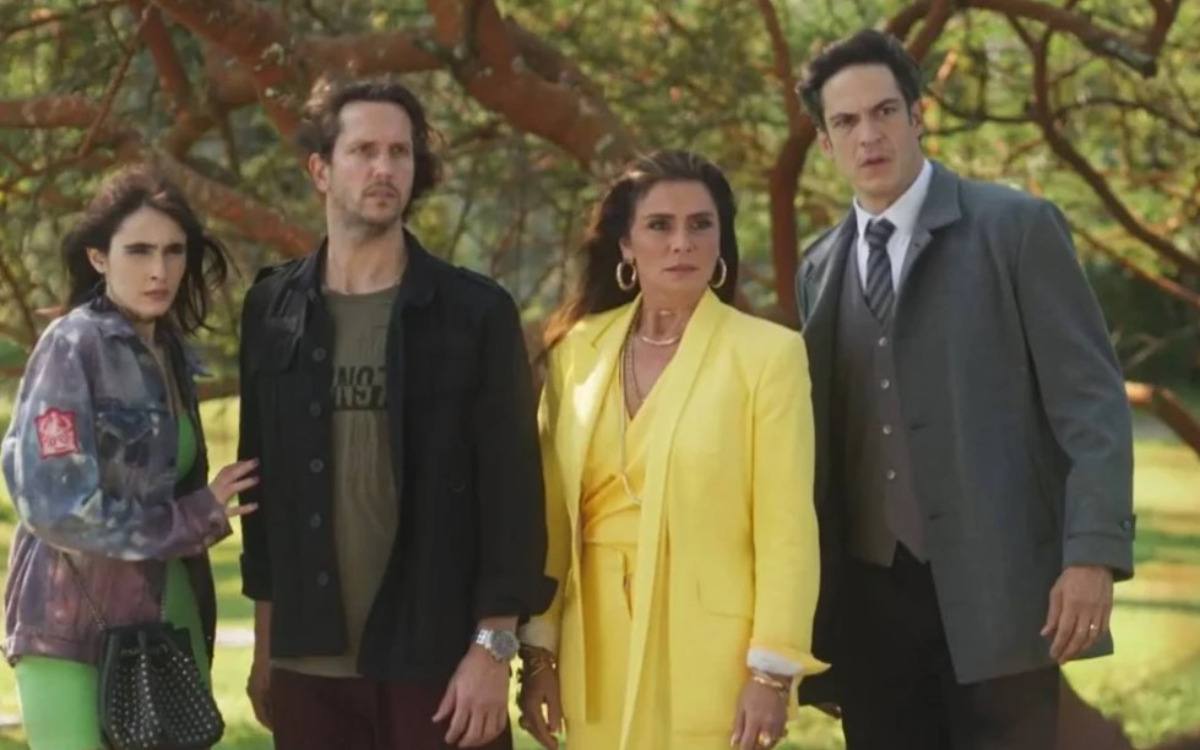 Paula (Giovanna Antonelli), Neném (Vladimir Brichta), Guilherme (Mateus Solano) ou Flávia (Valentina Herszage), protagonistas de "Quanto Mais Vida, Melhor!", trama de Mauro Wilson (Foto: Reprodução / Globo)