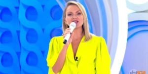 Eliana em seu programa no SBT (Foto: Reprodução)