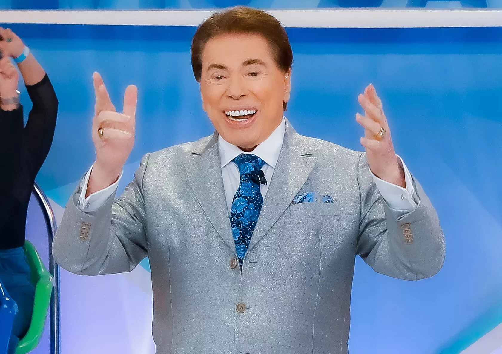 Silvio Santos e o seu novo terno (Foto: Reprodução)