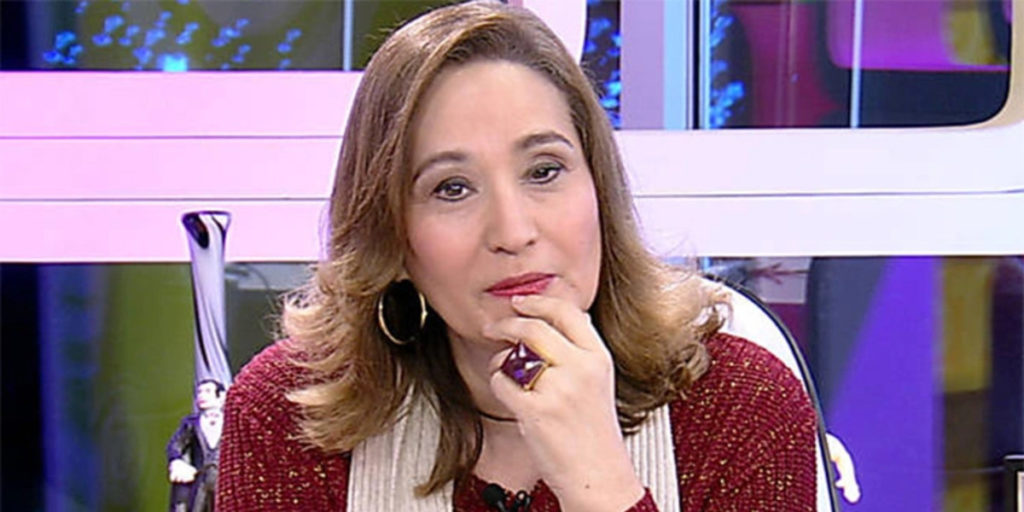 http://www.otvfoco.com.br/wp-content/uploads/2015/05/Daniela-Mercury.jpg