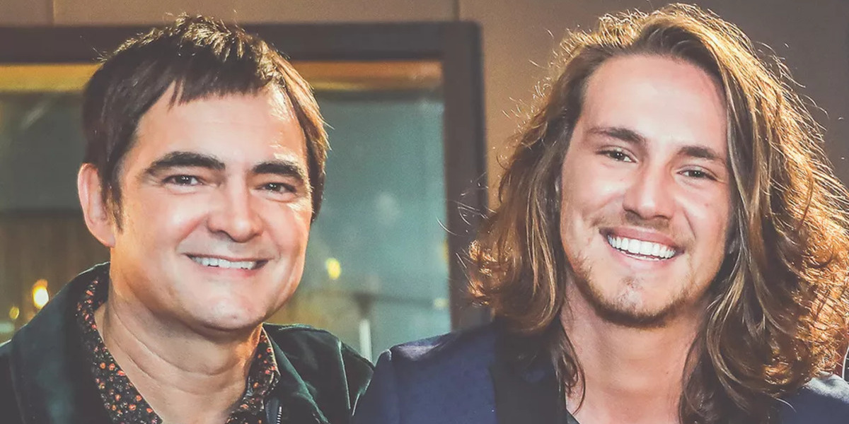 Vitor Kley e Samuel Rosa lançaram música juntos e se apresentaram ao vivo em São Paulo mês passado (Foto: Reprodução)