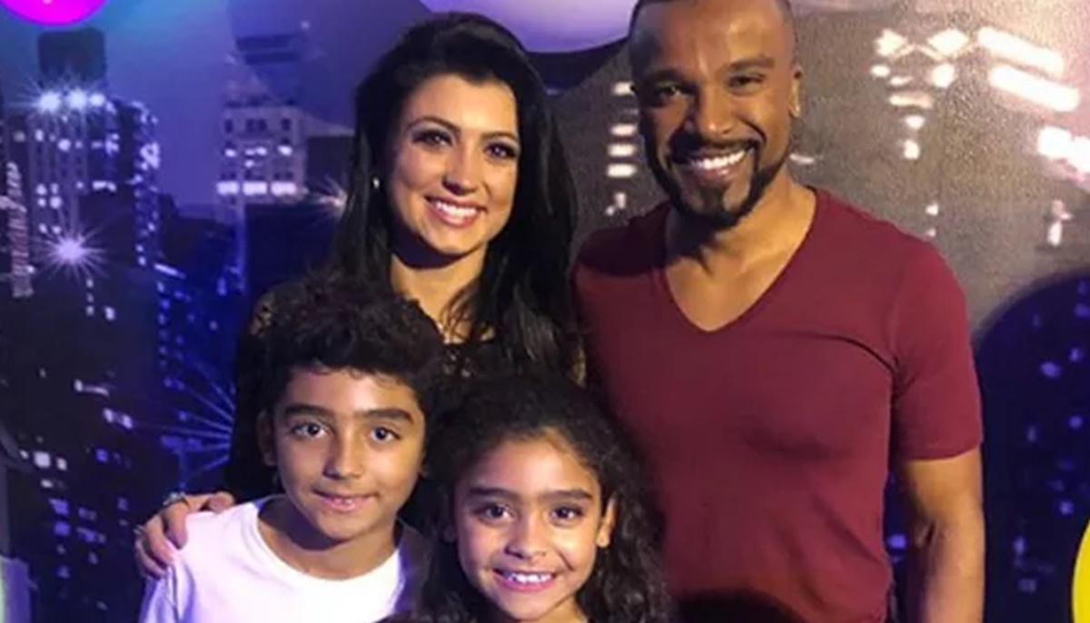 Sara Campos, esposa de Alexandre Pires e seus filhos: Arthur e Julia (Reprodução/ Instagram)