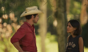 No capítulo desta segunda-feira (27), Pantanal conseguiu iniciar a semana com o Ibope nas alturas com Tadeu (José Loreto) sendo chutado por Guta (Julia Dalavia) (Foto: Reprodução / Globo)