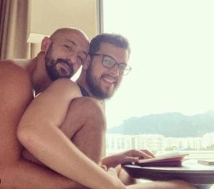 Irandhir Santos é casado com Roberto Efrem Filho (Foto: Reprodução / Instagram)