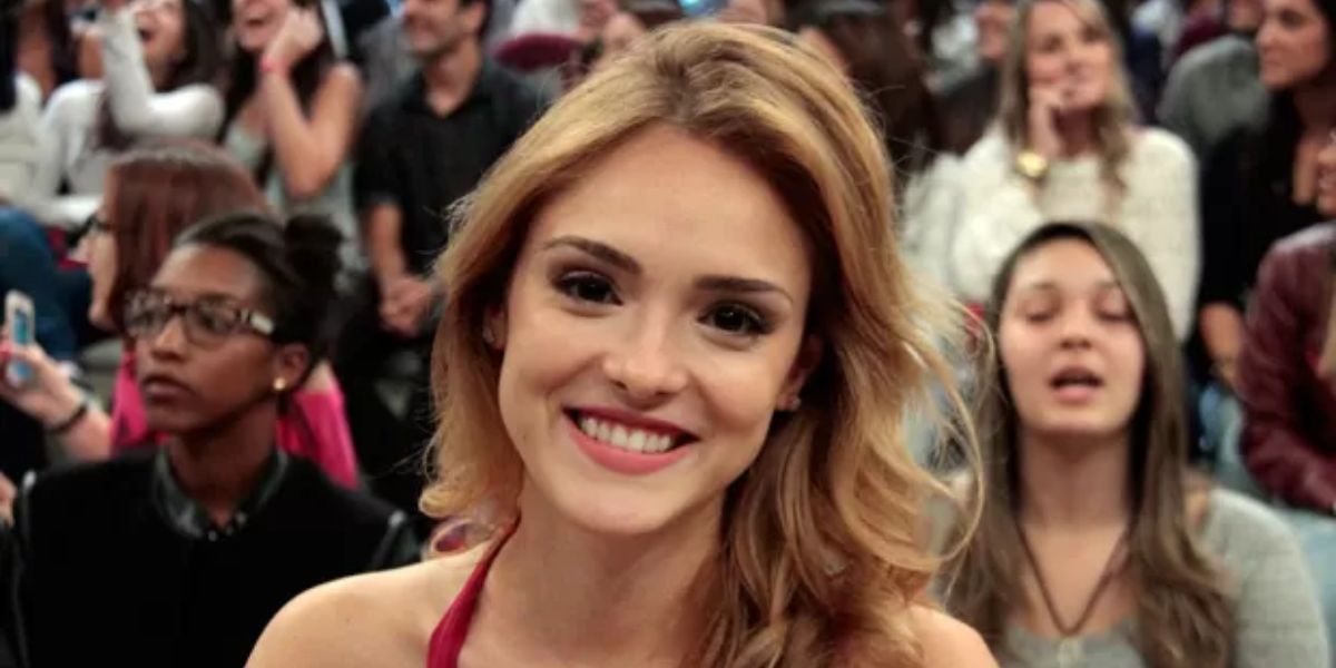 Isabelle Drummond no Altas Horas. (Foto: Reprodução / Globo)