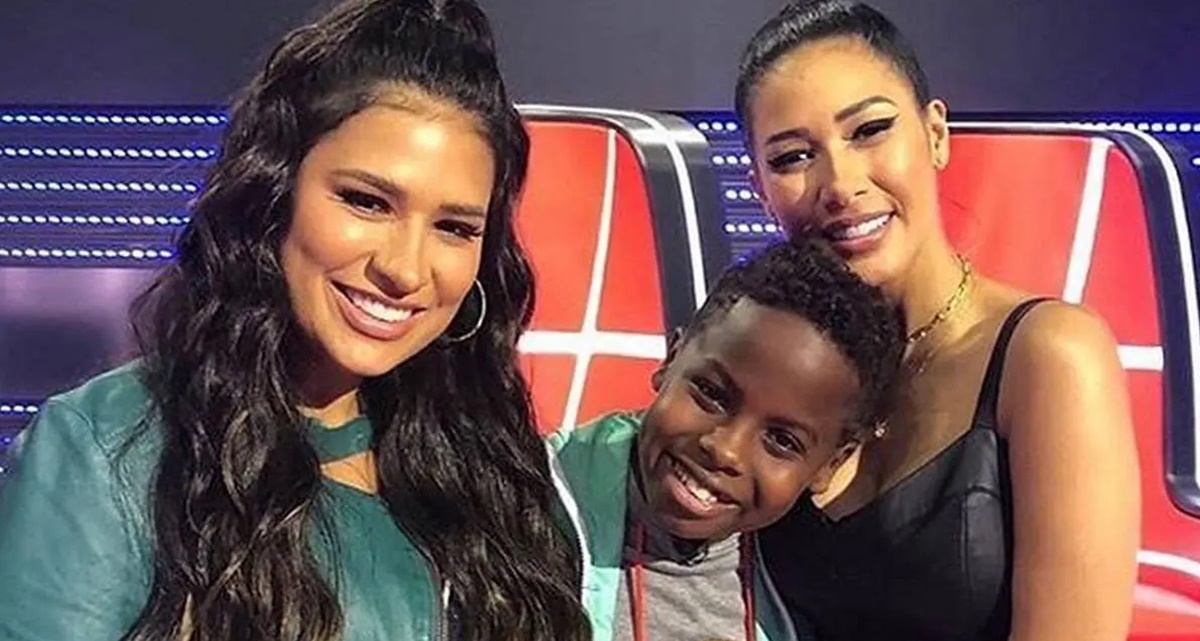 Simone e Simaria com o campeão do "The Voice Kids", Jeremias Reis