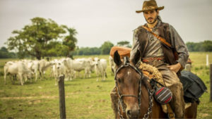 Pantanal - Globo define data da volta de Trindade (Gabriel Sater) e ele faz a pior das previsões, que será sacramentada (Foto: Reprodução / Globo)