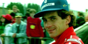 Imagem do post Ayrton Senna reaparece em carta psicografada e o que ele escreveu é de fazer qualquer um chorar: “Jardins de Deus”