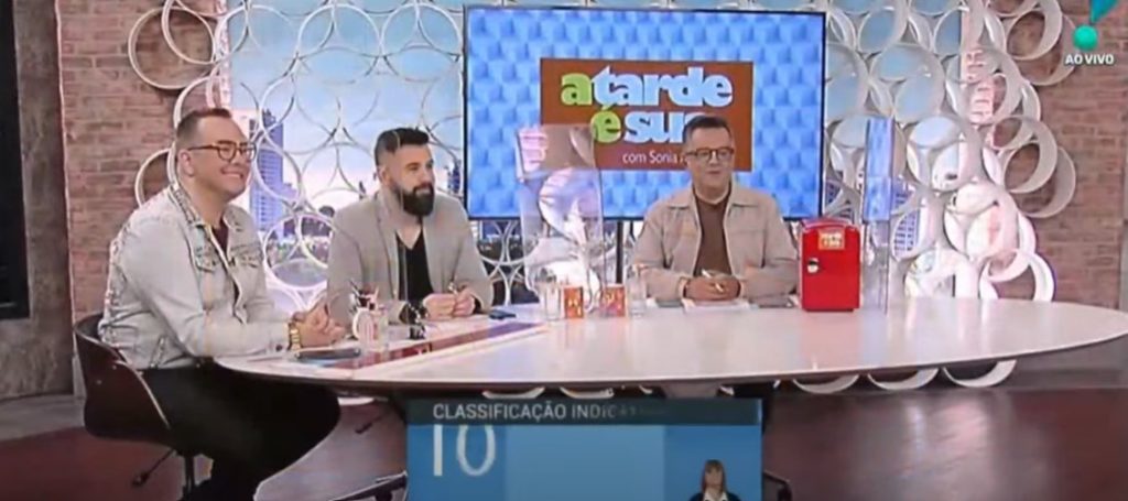 Felipeh Campos, Bruno Talámo e Vladmir Alves no estúdio do A Tarde É Sua