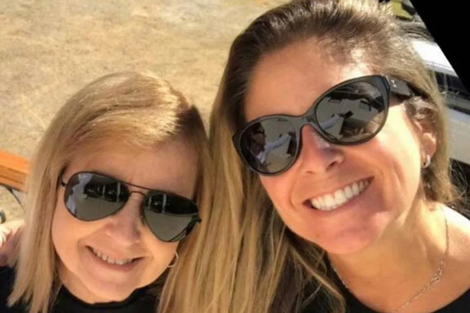 Patrícia Maldonado e a mãe (Foto: Reprodução)