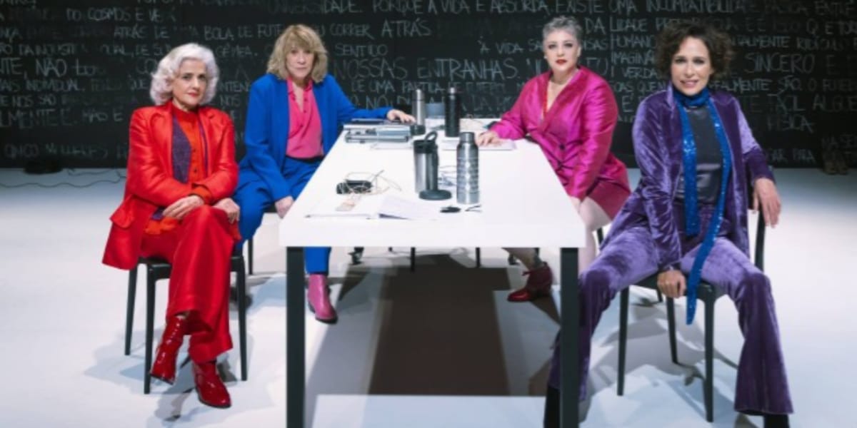 Marieta Severo, Renata Sorrah, Andréa Beltrão e Ana Baird: elenco da peça "O espectador" (Foto: Instagram)