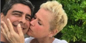 Xuxa ao lado do marido, Junno (Foto: Divulgação)