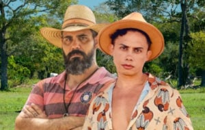 Bomba em Pantanal: Após ser abusado por Tenório (Murilo Benício), Alcides (Juliano Cazarré) tem noite de amor com Zaquieu (Silvero Pereira) (Foto: Reprodução / Globo)