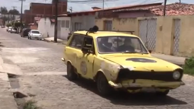 Estado atual da belina surpreendeu, mas o dono se explicou (Foto: Reprodução)