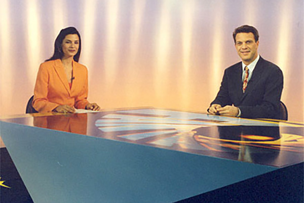 Helena Ranaldi apresentou o Fantástico, na Globo (Foto: Reprodução)