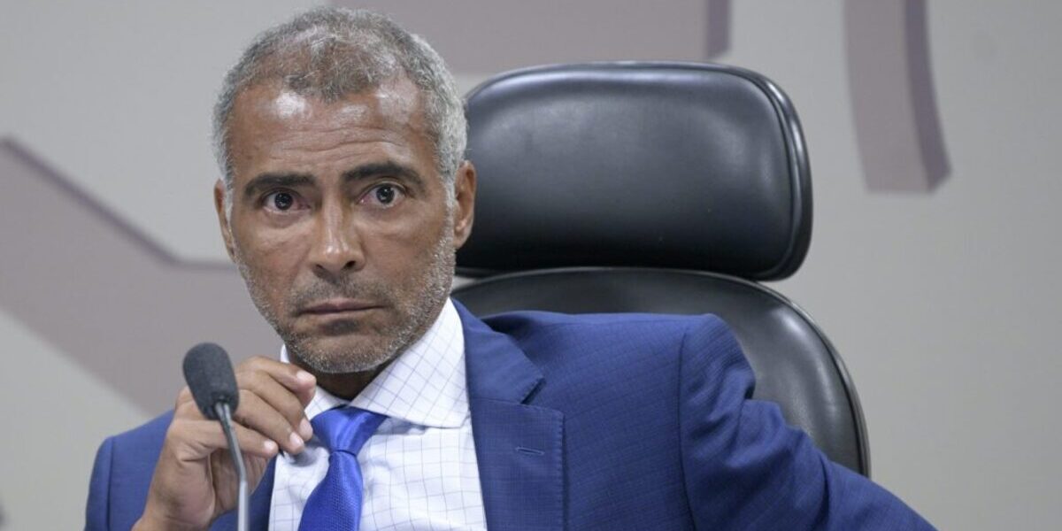 Romário tem relação com três mulheres ao mesmo tempo (Foto: Reprodução)