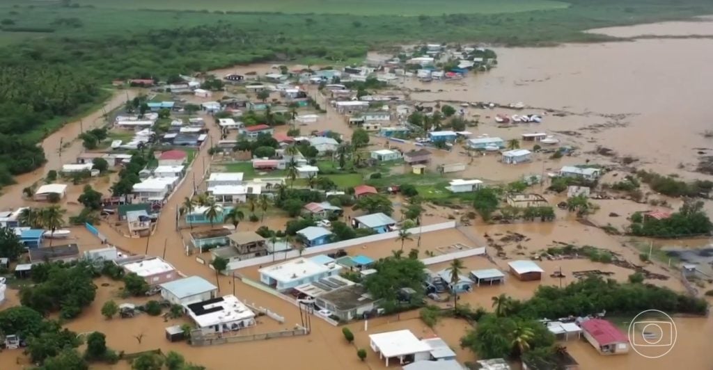 Bom Dia Brasil exibiu imagens de uma das ilhas atingidas por um furacão- Foto: Reprodução/Globo